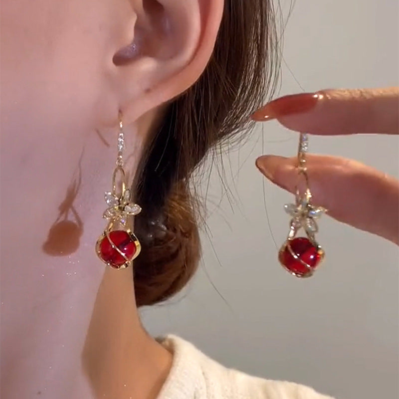 Wholesale Zircon Five Petal Flower Cat Eye Stone Personalized Fashion Temperament Earrings